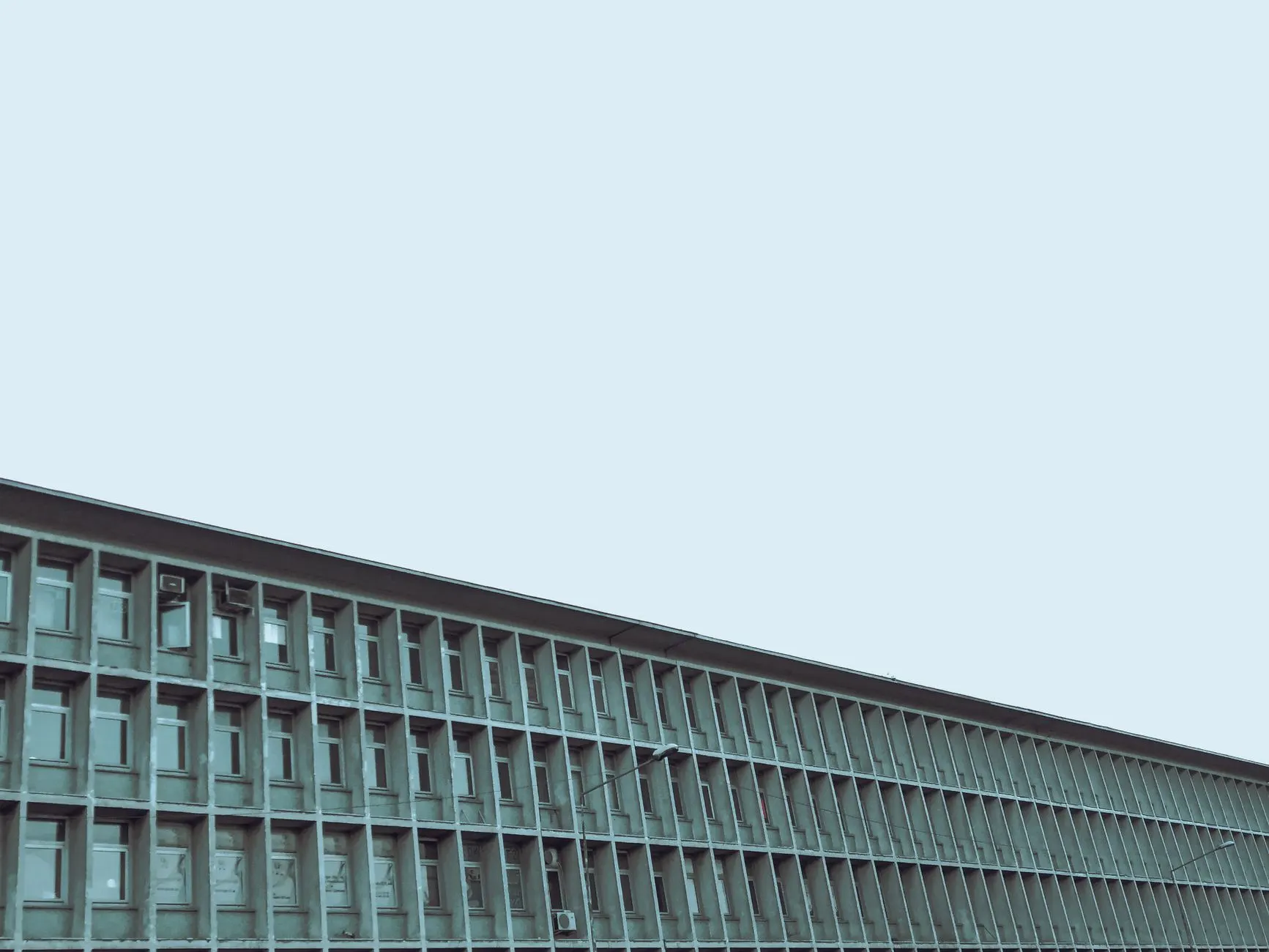 2025年电子元器件市场趋势分析及华北制造企业采购策略建议