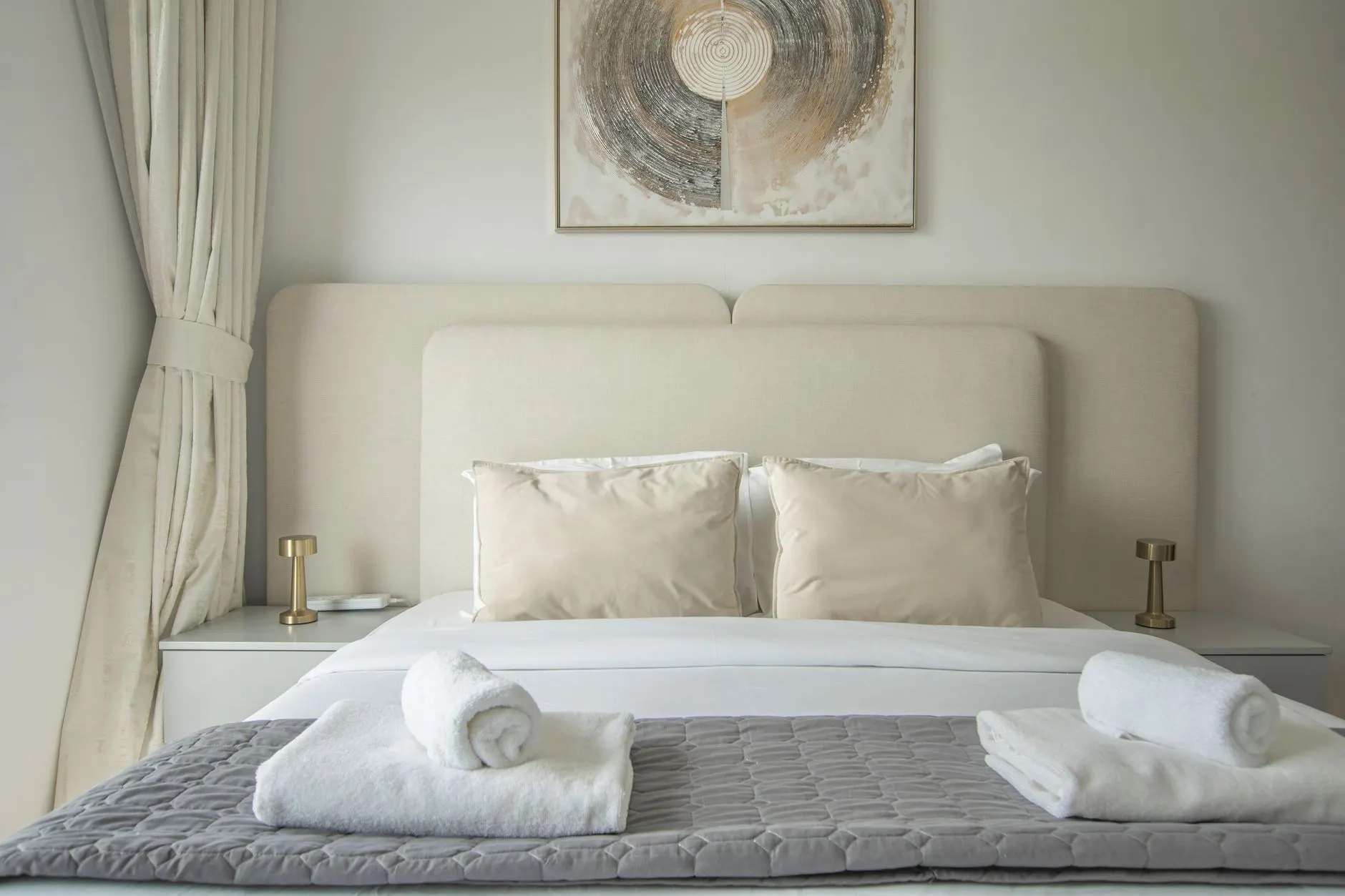 电子元器件选型指南：如何为自动化设备匹配高可靠性传感器与控制器