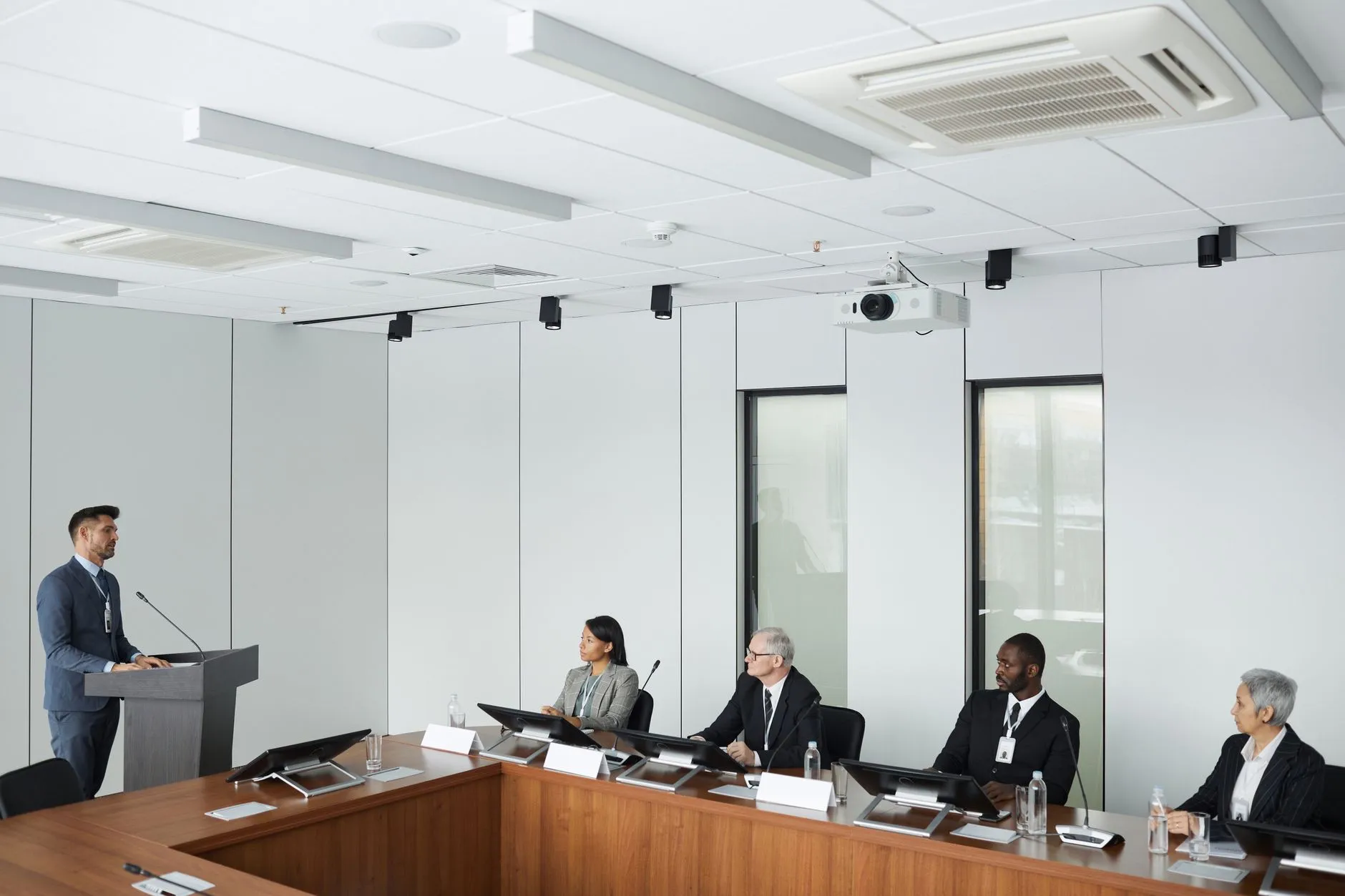 电子元器件与仪器仪表在科研机构中的应用方案与案例分享