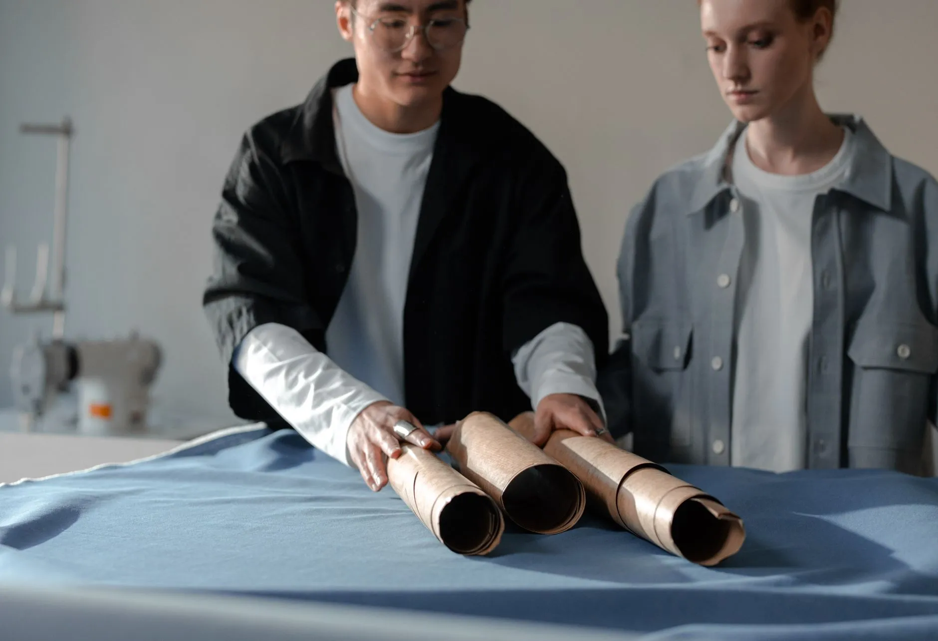 仪器仪表与电子元器件在科研机构设备维护中的应用实践